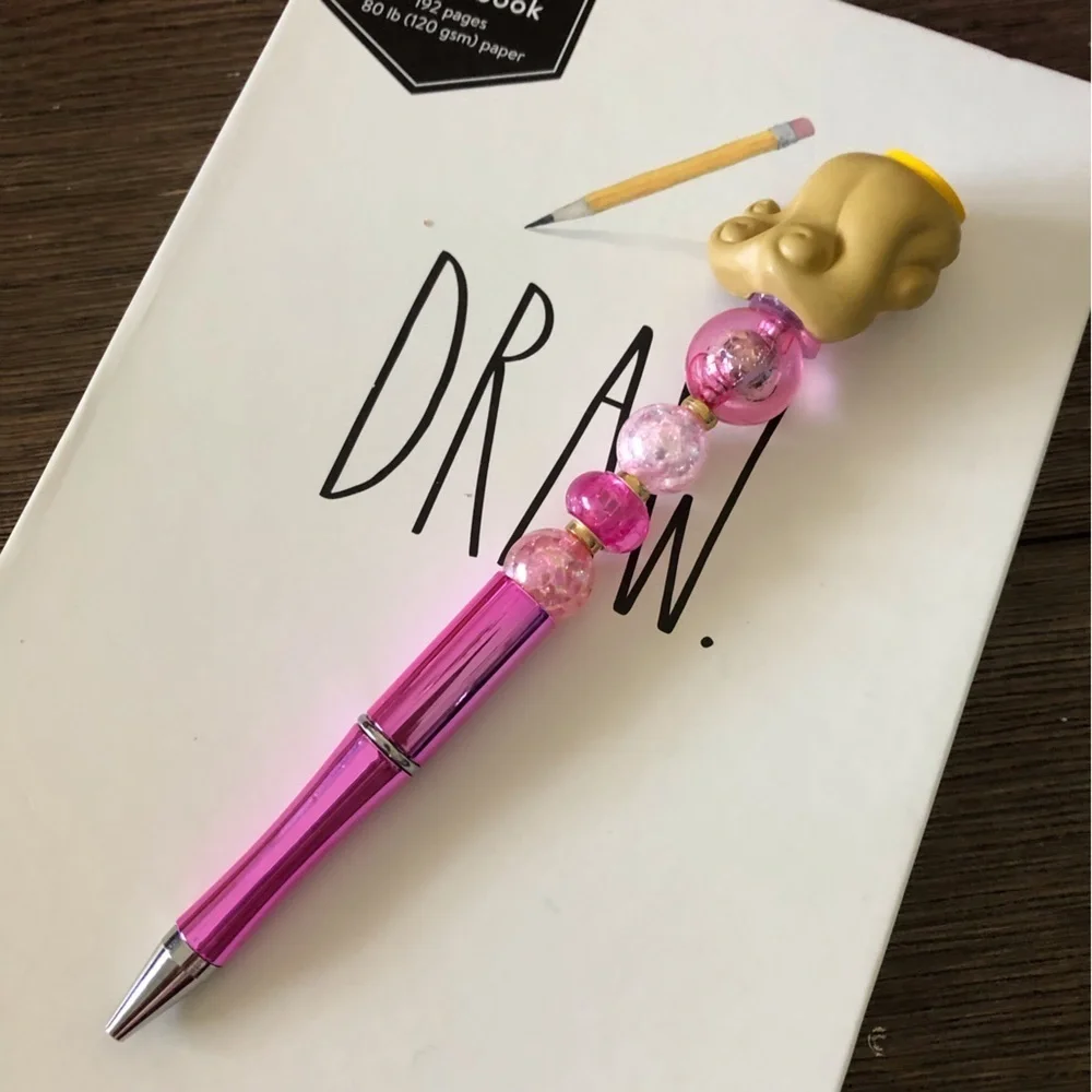 Disney Doorables: Sleeping Beauty: Princess Aurora glitter handmade beaded pen